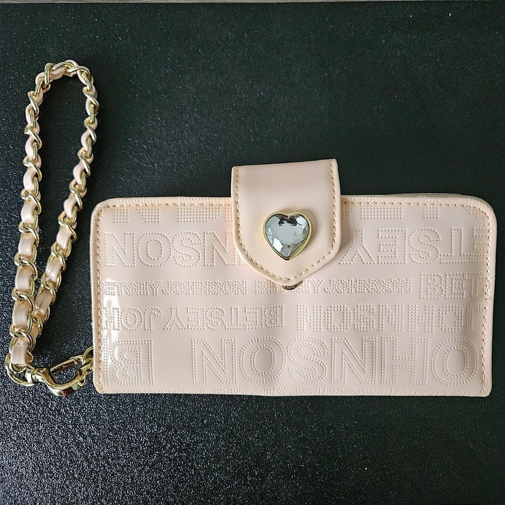 Betsey Johnson Blush Celly Embossed Wallet Wristlet Heart Gem & Chain‎ Strap